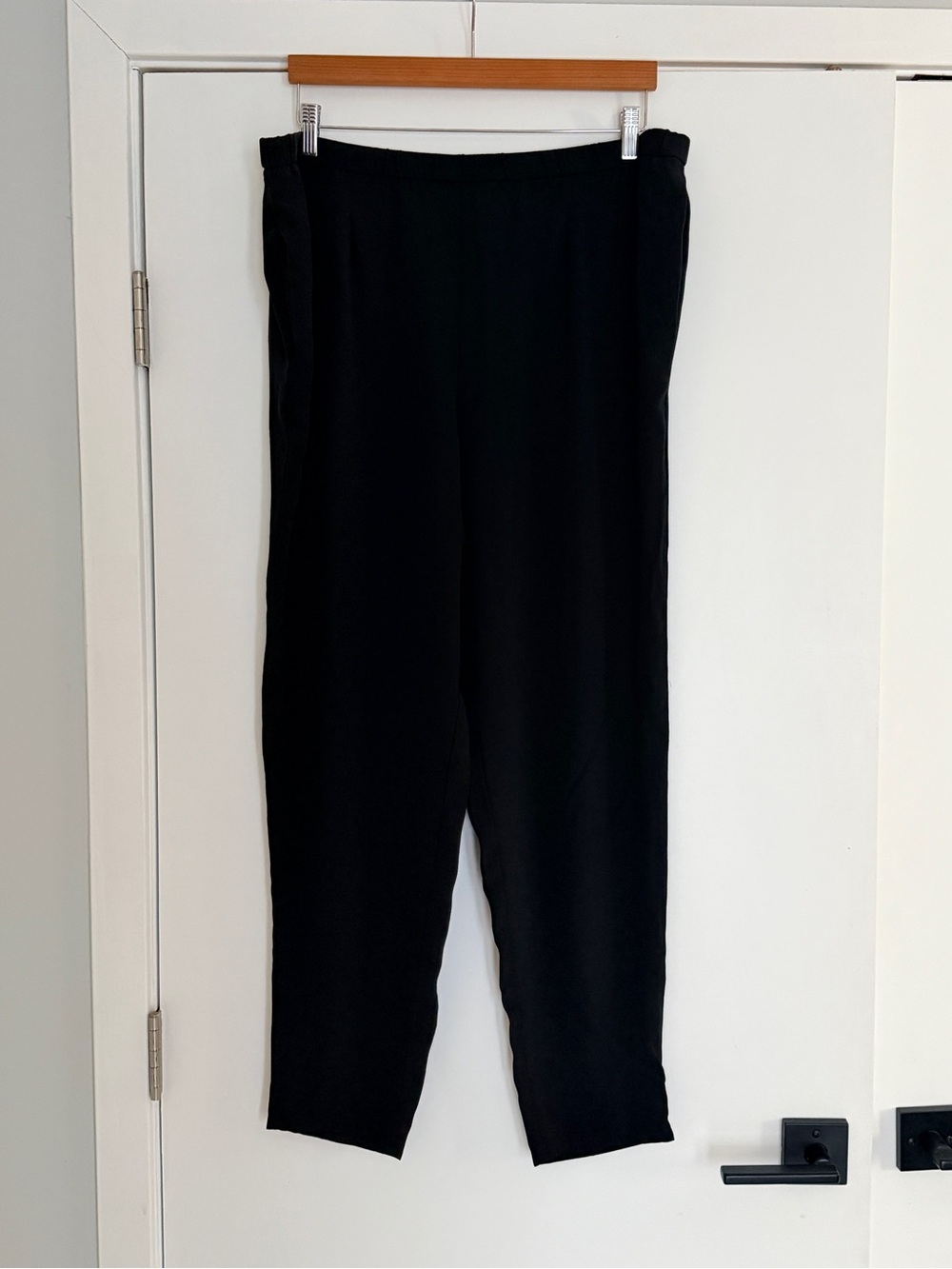 Eileen Fisher Black Cropped Pull-On Pants